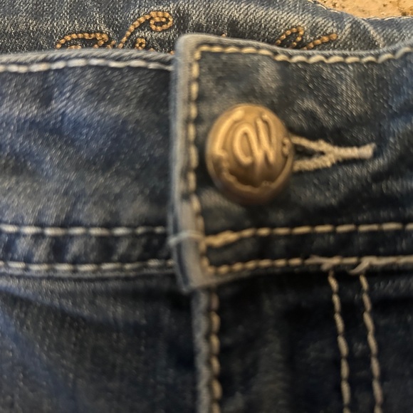 Women’s Wired Heart Size 30 Jeans - Picture 7 of 13